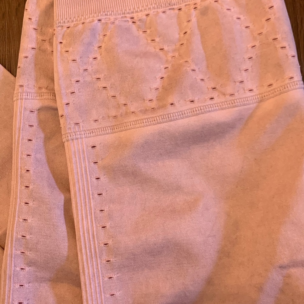 Fabletics Seamless Legging With Cutout Details - image 3